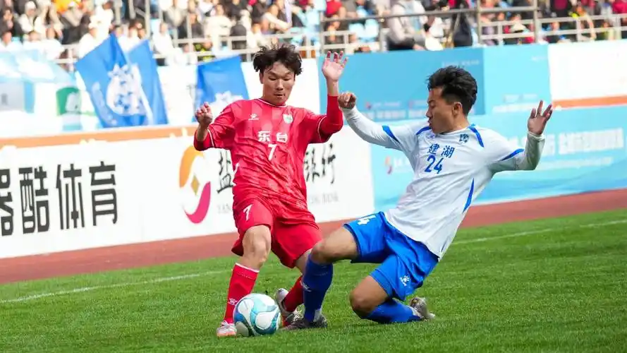 欧冠对决：巴塞罗那 VS 曼城
